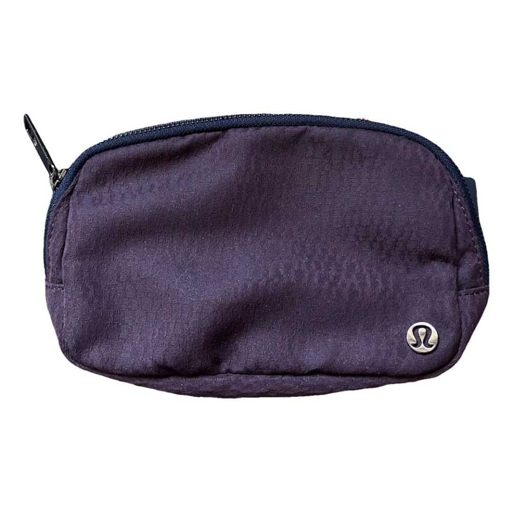 Lululemon Maroon Everywhere Belt Bag (Brand New)